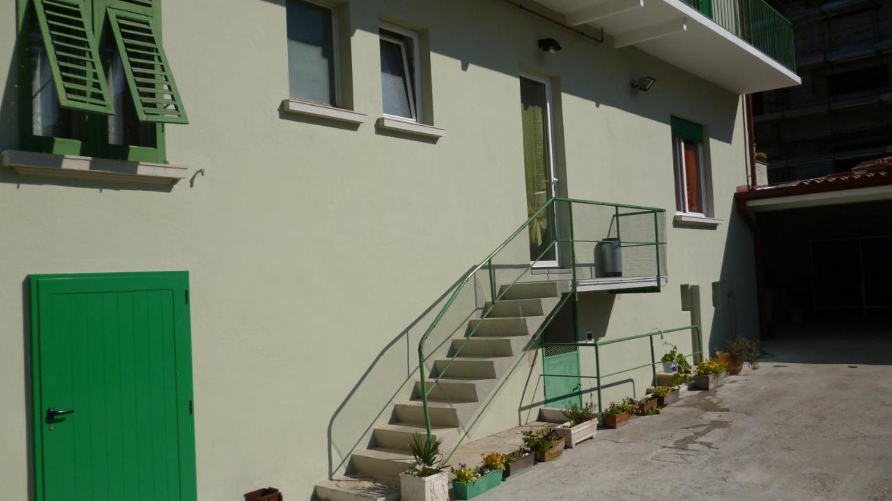Gorizia Vacanze Appartamento In Villa Con Parcheggio Exteriör bild