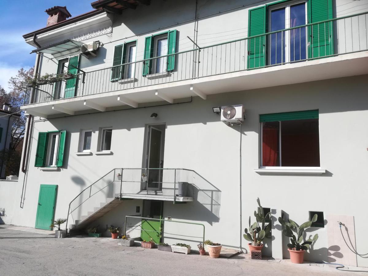 Gorizia Vacanze Appartamento In Villa Con Parcheggio Exteriör bild